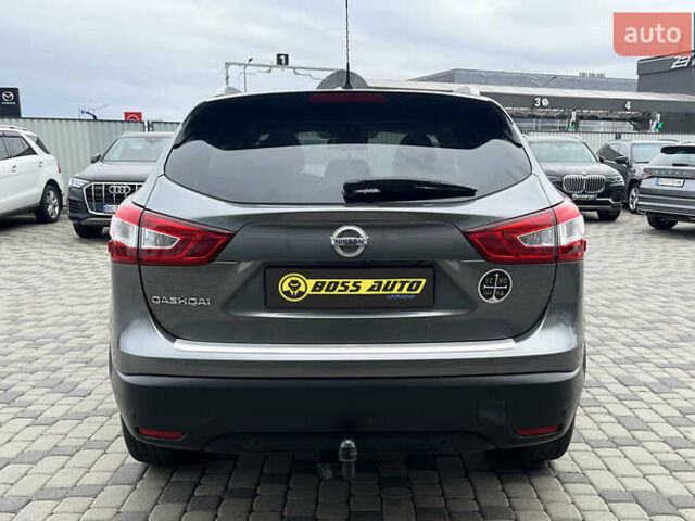 Серый Ниссан Кашкай, объемом двигателя 1.46 л и пробегом 181 тыс. км за 19200 $, фото 4 на Automoto.ua