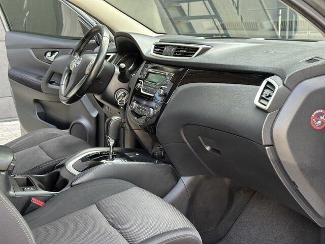 Серый Ниссан Кашкай, объемом двигателя 1.6 л и пробегом 137 тыс. км за 14999 $, фото 10 на Automoto.ua