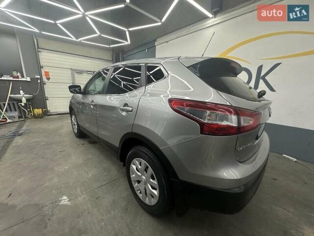 Сірий Ніссан Кашкай, об'ємом двигуна 1.6 л та пробігом 171 тис. км за 15300 $, фото 4 на Automoto.ua