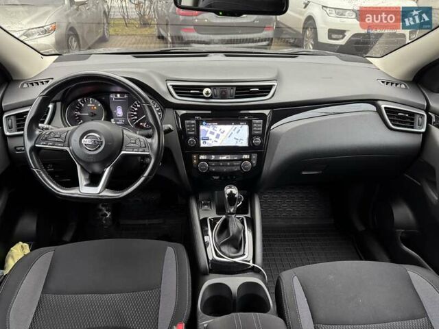 Сірий Ніссан Кашкай, об'ємом двигуна 1.6 л та пробігом 80 тис. км за 19500 $, фото 35 на Automoto.ua