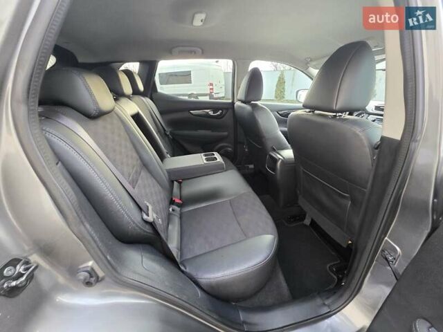 Серый Ниссан Кашкай, объемом двигателя 1.6 л и пробегом 168 тыс. км за 15950 $, фото 57 на Automoto.ua