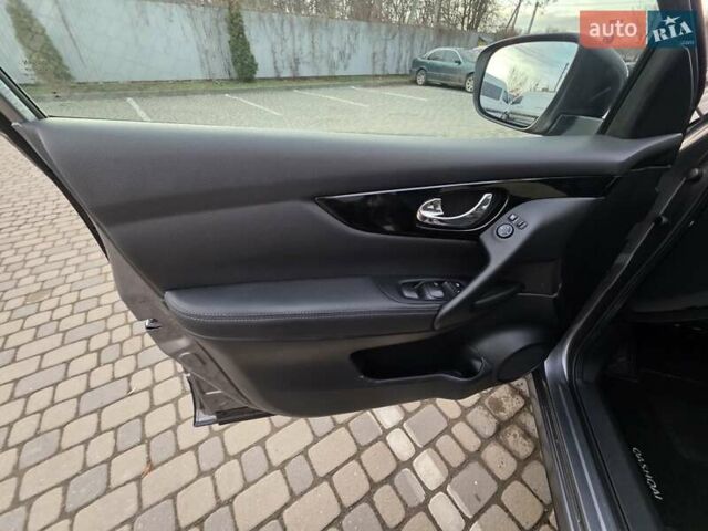 Серый Ниссан Кашкай, объемом двигателя 1.6 л и пробегом 168 тыс. км за 15950 $, фото 76 на Automoto.ua