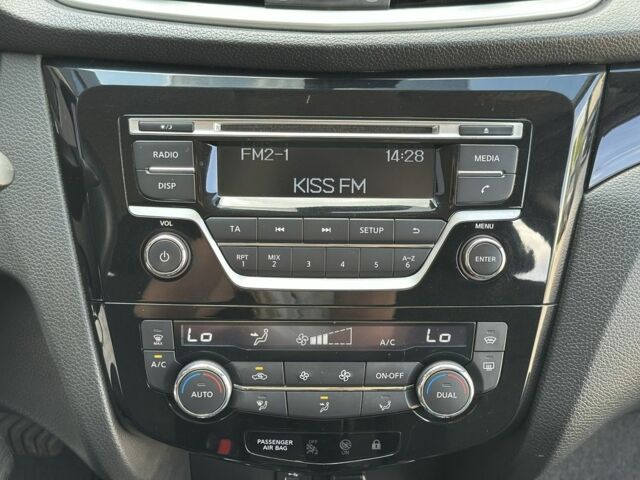 Серый Ниссан Кашкай, объемом двигателя 1.6 л и пробегом 137 тыс. км за 14999 $, фото 15 на Automoto.ua