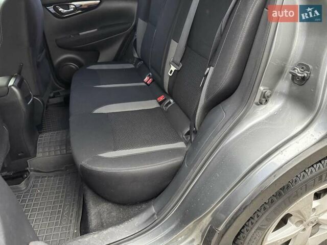 Сірий Ніссан Кашкай, об'ємом двигуна 1.6 л та пробігом 80 тис. км за 19500 $, фото 29 на Automoto.ua