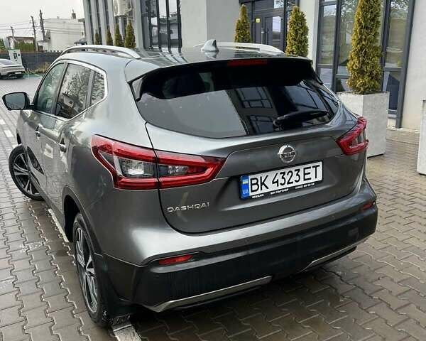 Серый Ниссан Кашкай, объемом двигателя 2 л и пробегом 199 тыс. км за 17999 $, фото 2 на Automoto.ua