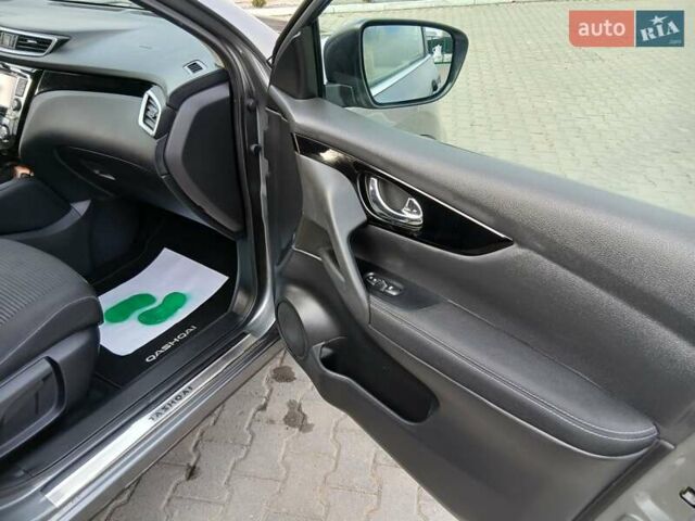 Серый Ниссан Кашкай, объемом двигателя 1.46 л и пробегом 189 тыс. км за 18600 $, фото 19 на Automoto.ua