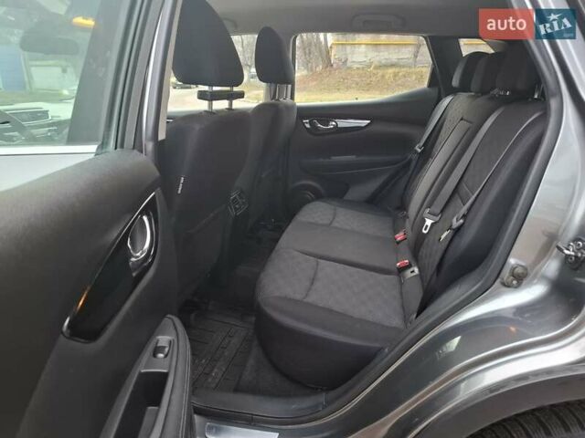 Сірий Ніссан Кашкай, об'ємом двигуна 1.6 л та пробігом 159 тис. км за 16300 $, фото 9 на Automoto.ua
