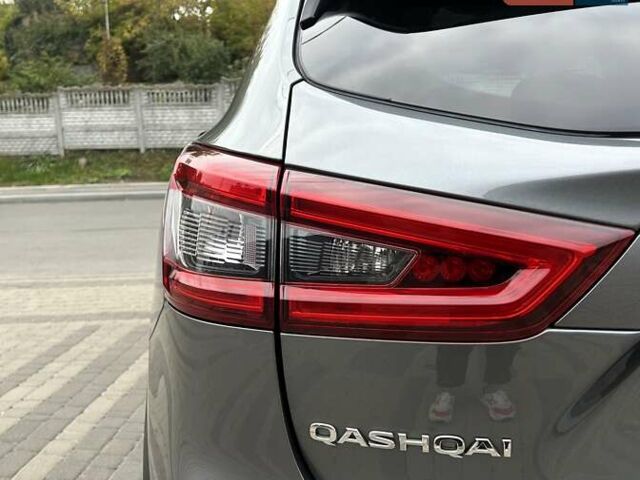 Сірий Ніссан Кашкай, об'ємом двигуна 1.6 л та пробігом 85 тис. км за 19300 $, фото 18 на Automoto.ua