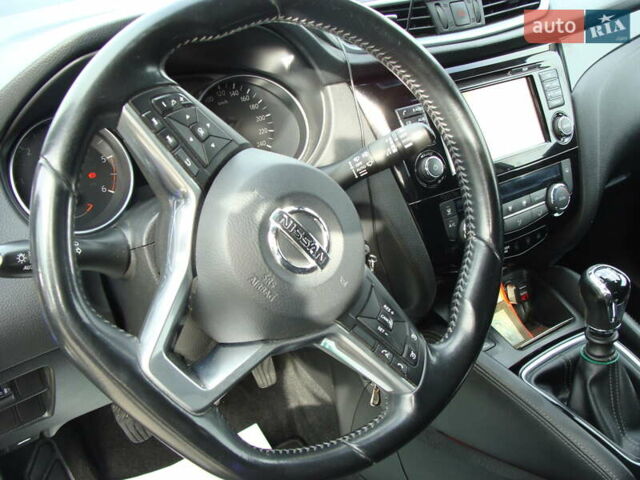 Серый Ниссан Кашкай, объемом двигателя 1.46 л и пробегом 189 тыс. км за 18600 $, фото 10 на Automoto.ua
