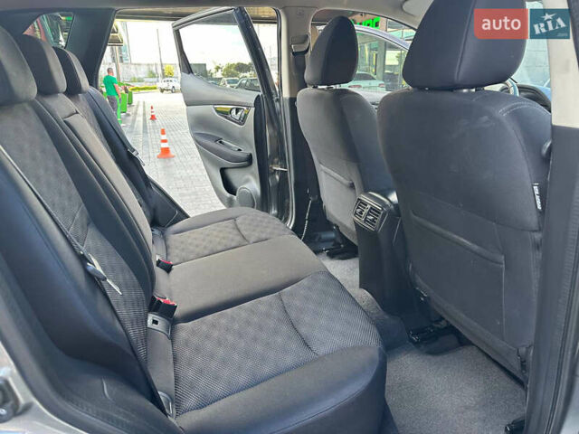 Серый Ниссан Кашкай, объемом двигателя 1.6 л и пробегом 137 тыс. км за 14999 $, фото 24 на Automoto.ua