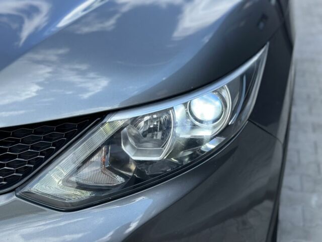 Серый Ниссан Кашкай, объемом двигателя 1.6 л и пробегом 137 тыс. км за 14999 $, фото 23 на Automoto.ua