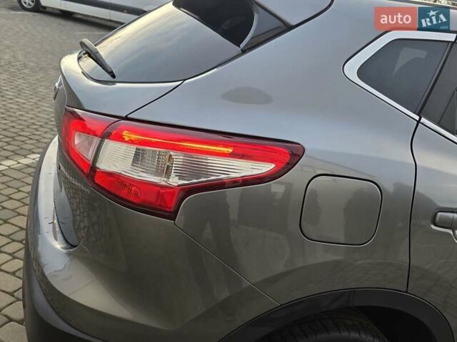 Серый Ниссан Кашкай, объемом двигателя 1.6 л и пробегом 168 тыс. км за 15950 $, фото 36 на Automoto.ua