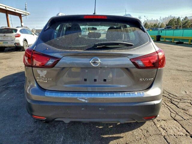 Серый Ниссан Кашкай, объемом двигателя 0 л и пробегом 69 тыс. км за 1800 $, фото 5 на Automoto.ua