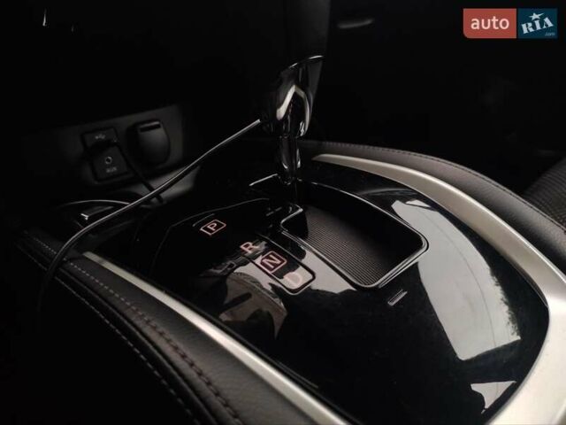 Ниссан Кашкай 2017 в Киеве на Automoto.ua Серый Ниссан Кашкай, объемом двигателя 1.6 л и пробегом 159 тыс. км за 14999 $, фото 16 на Automoto.ua