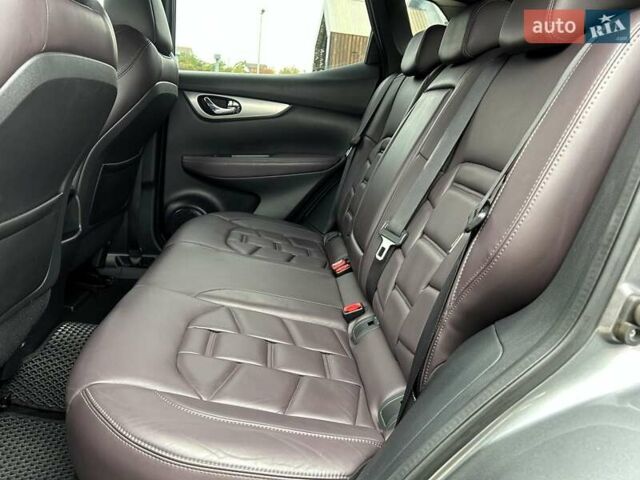 Сірий Ніссан Кашкай, об'ємом двигуна 1.6 л та пробігом 85 тис. км за 19300 $, фото 41 на Automoto.ua