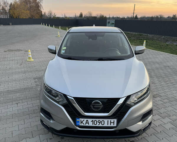 Сірий Ніссан Кашкай, об'ємом двигуна 1.6 л та пробігом 167 тис. км за 17300 $, фото 1 на Automoto.ua