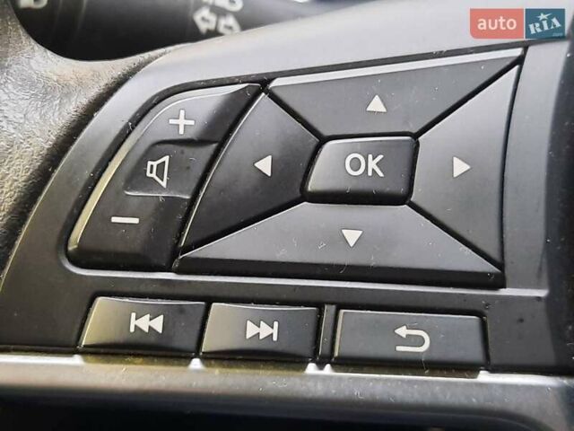 Сірий Ніссан Кашкай, об'ємом двигуна 1.2 л та пробігом 52 тис. км за 14219 $, фото 17 на Automoto.ua