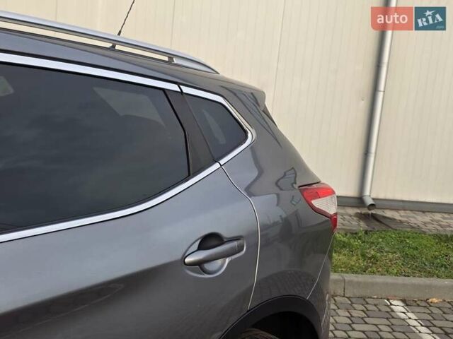 Серый Ниссан Кашкай, объемом двигателя 1.6 л и пробегом 168 тыс. км за 15950 $, фото 30 на Automoto.ua