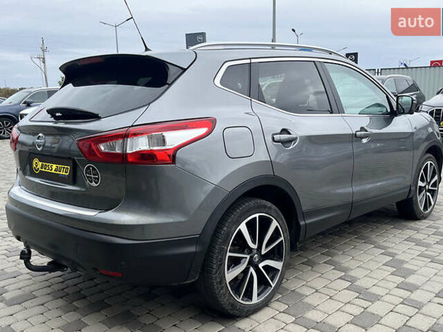 Серый Ниссан Кашкай, объемом двигателя 1.46 л и пробегом 181 тыс. км за 19200 $, фото 5 на Automoto.ua
