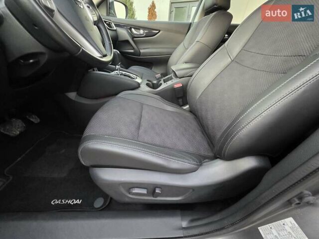 Серый Ниссан Кашкай, объемом двигателя 1.6 л и пробегом 168 тыс. км за 15950 $, фото 75 на Automoto.ua