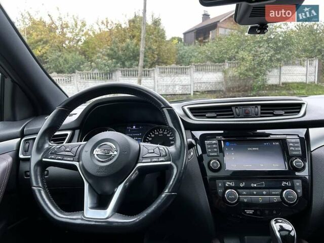 Сірий Ніссан Кашкай, об'ємом двигуна 1.6 л та пробігом 85 тис. км за 19300 $, фото 24 на Automoto.ua