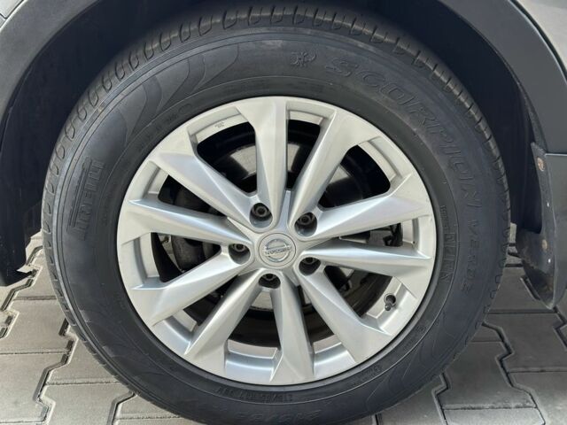 Серый Ниссан Кашкай, объемом двигателя 1.6 л и пробегом 137 тыс. км за 14999 $, фото 21 на Automoto.ua