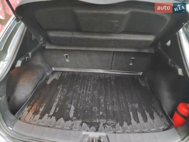 Ниссан Кашкай 2017 в Киеве на Automoto.ua Серый Ниссан Кашкай, объемом двигателя 1.6 л и пробегом 159 тыс. км за 14999 $, фото 10 на Automoto.ua