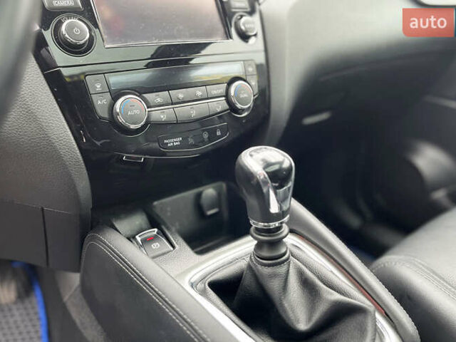 Серый Ниссан Кашкай, объемом двигателя 1.46 л и пробегом 181 тыс. км за 19200 $, фото 10 на Automoto.ua