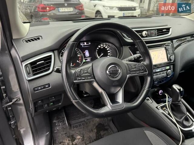 Сірий Ніссан Кашкай, об'ємом двигуна 1.6 л та пробігом 80 тис. км за 19500 $, фото 28 на Automoto.ua