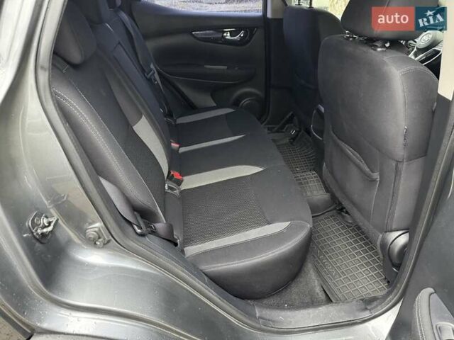 Сірий Ніссан Кашкай, об'ємом двигуна 1.6 л та пробігом 80 тис. км за 19500 $, фото 30 на Automoto.ua