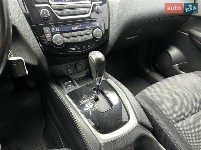 Сірий Ніссан Кашкай, об'ємом двигуна 2 л та пробігом 84 тис. км за 15800 $, фото 13 на Automoto.ua
