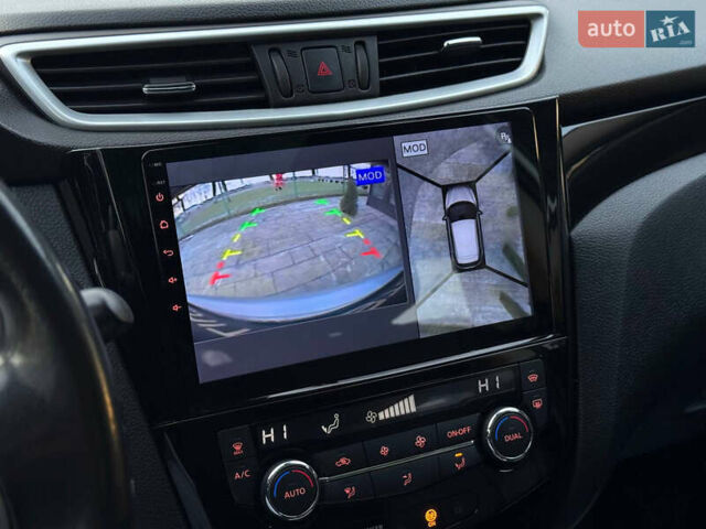 Серый Ниссан Кашкай, объемом двигателя 1.6 л и пробегом 245 тыс. км за 16000 $, фото 7 на Automoto.ua