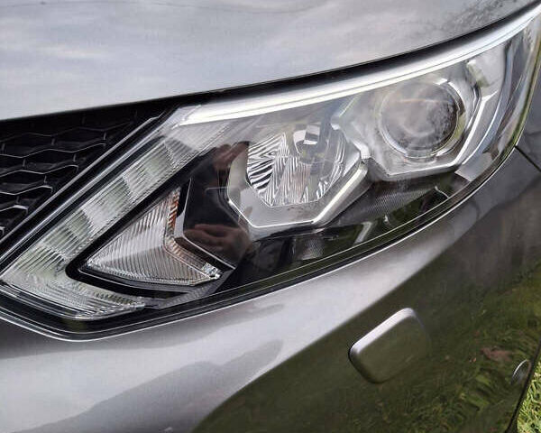 Серый Ниссан Кашкай, объемом двигателя 1.6 л и пробегом 42 тыс. км за 19000 $, фото 20 на Automoto.ua