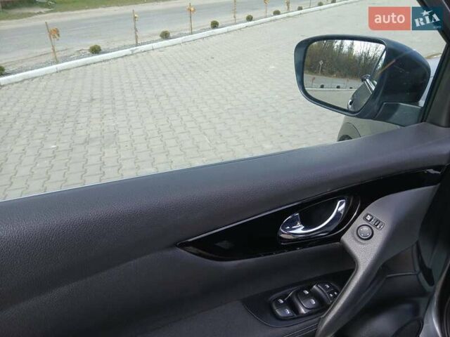 Серый Ниссан Кашкай, объемом двигателя 1.46 л и пробегом 189 тыс. км за 18600 $, фото 15 на Automoto.ua