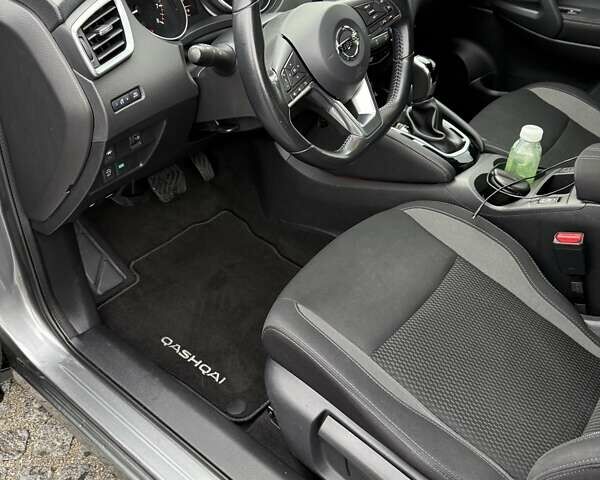 Серый Ниссан Кашкай, объемом двигателя 1.2 л и пробегом 76 тыс. км за 15700 $, фото 13 на Automoto.ua