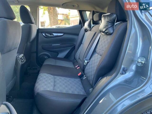 Серый Ниссан Кашкай, объемом двигателя 2 л и пробегом 123 тыс. км за 15690 $, фото 9 на Automoto.ua