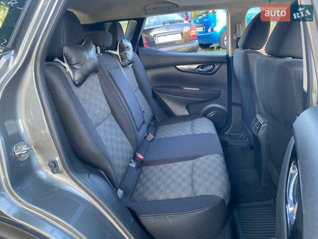 Серый Ниссан Кашкай, объемом двигателя 2 л и пробегом 123 тыс. км за 15690 $, фото 10 на Automoto.ua