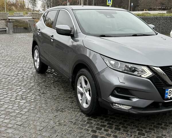 Серый Ниссан Кашкай, объемом двигателя 1.2 л и пробегом 76 тыс. км за 15700 $, фото 1 на Automoto.ua