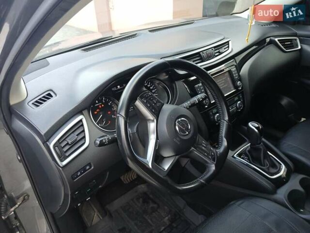 Серый Ниссан Кашкай, объемом двигателя 2 л и пробегом 123 тыс. км за 18000 $, фото 8 на Automoto.ua