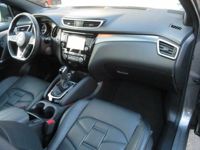 Серый Ниссан Кашкай, объемом двигателя 1.3 л и пробегом 31 тыс. км за 10000 $, фото 9 на Automoto.ua