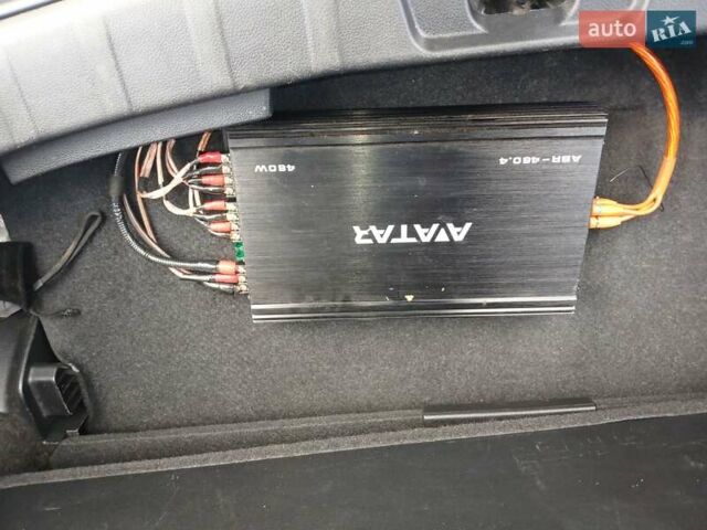 Серый Ниссан Кашкай, объемом двигателя 2 л и пробегом 123 тыс. км за 18000 $, фото 4 на Automoto.ua