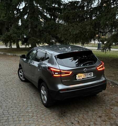 Серый Ниссан Кашкай, объемом двигателя 2 л и пробегом 120 тыс. км за 19000 $, фото 25 на Automoto.ua