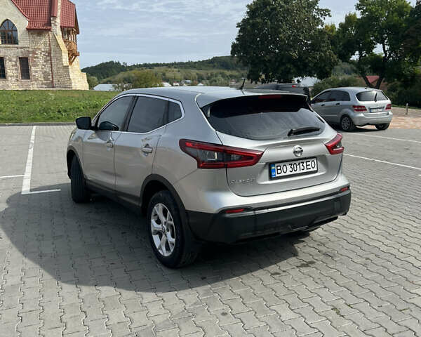 Серый Ниссан Кашкай, объемом двигателя 1.46 л и пробегом 130 тыс. км за 17000 $, фото 2 на Automoto.ua