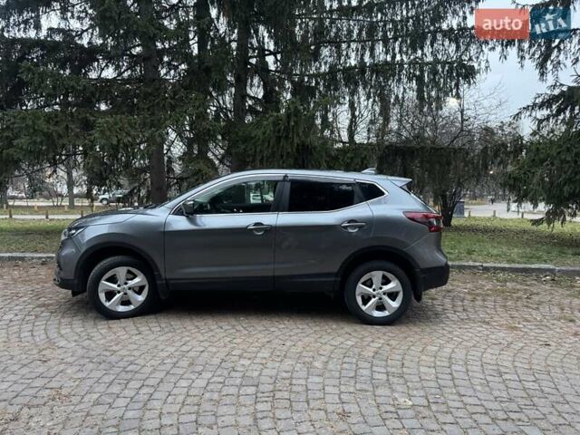 Серый Ниссан Кашкай, объемом двигателя 2 л и пробегом 120 тыс. км за 19000 $, фото 2 на Automoto.ua
