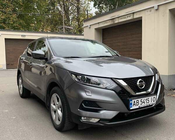 Серый Ниссан Кашкай, объемом двигателя 1.6 л и пробегом 73 тыс. км за 20500 $, фото 1 на Automoto.ua