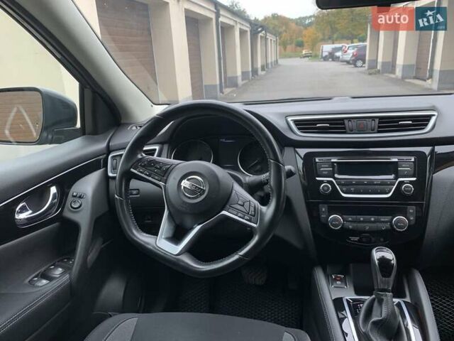 Серый Ниссан Кашкай, объемом двигателя 1.6 л и пробегом 73 тыс. км за 20500 $, фото 9 на Automoto.ua