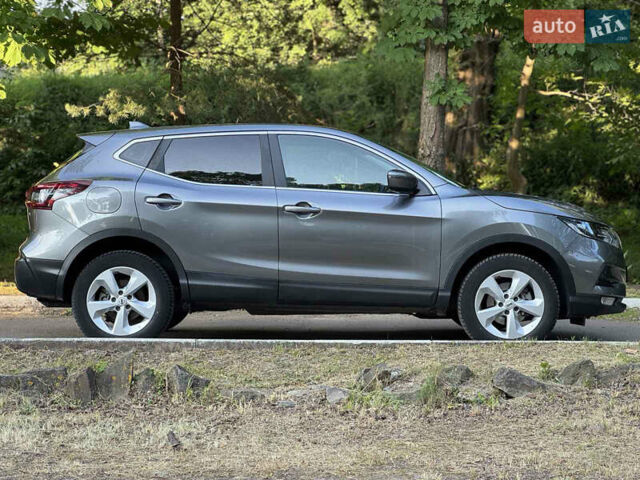 Серый Ниссан Кашкай, объемом двигателя 1.6 л и пробегом 148 тыс. км за 18300 $, фото 8 на Automoto.ua