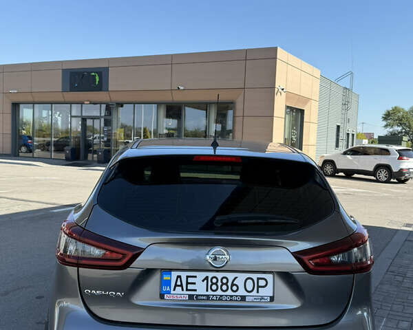Сірий Ніссан Кашкай, об'ємом двигуна 1.2 л та пробігом 41 тис. км за 15500 $, фото 9 на Automoto.ua