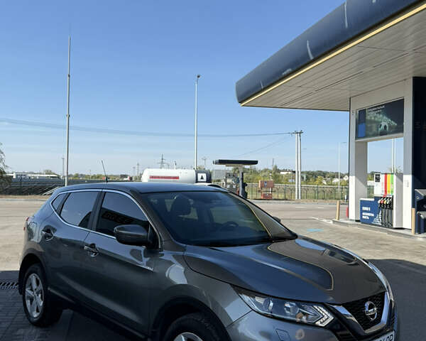 Сірий Ніссан Кашкай, об'ємом двигуна 1.2 л та пробігом 41 тис. км за 15500 $, фото 3 на Automoto.ua