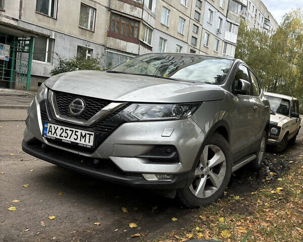 Серый Ниссан Кашкай, объемом двигателя 1.2 л и пробегом 110 тыс. км за 15300 $, фото 1 на Automoto.ua